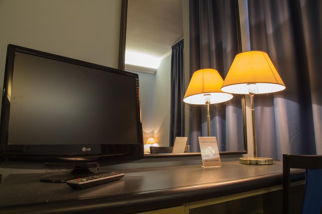 Hotel Santa Maura ローマ エクステリア 写真